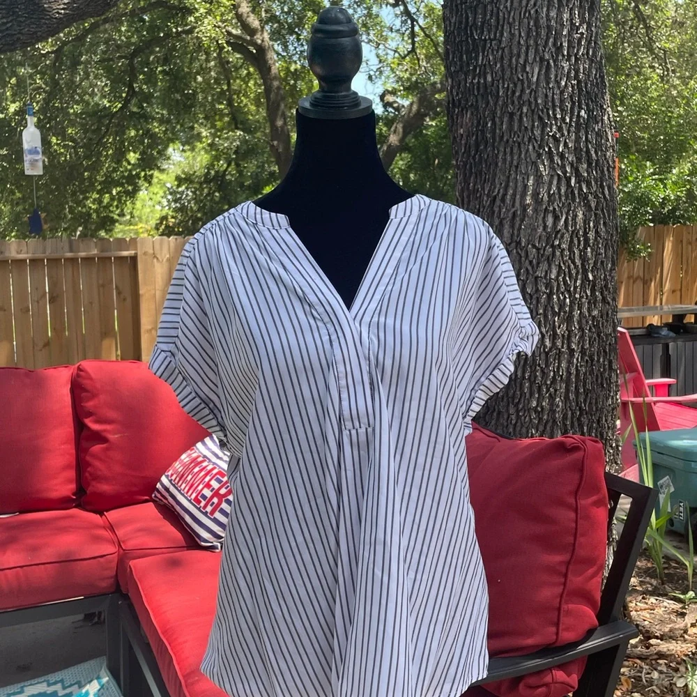 Blouse - Picture 1 of 2